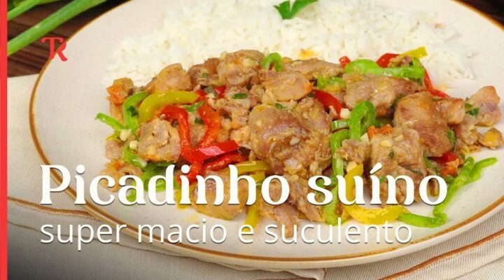 Esse picadinho de carne suína é super fácil de fazer e fica muito macio e suculento!